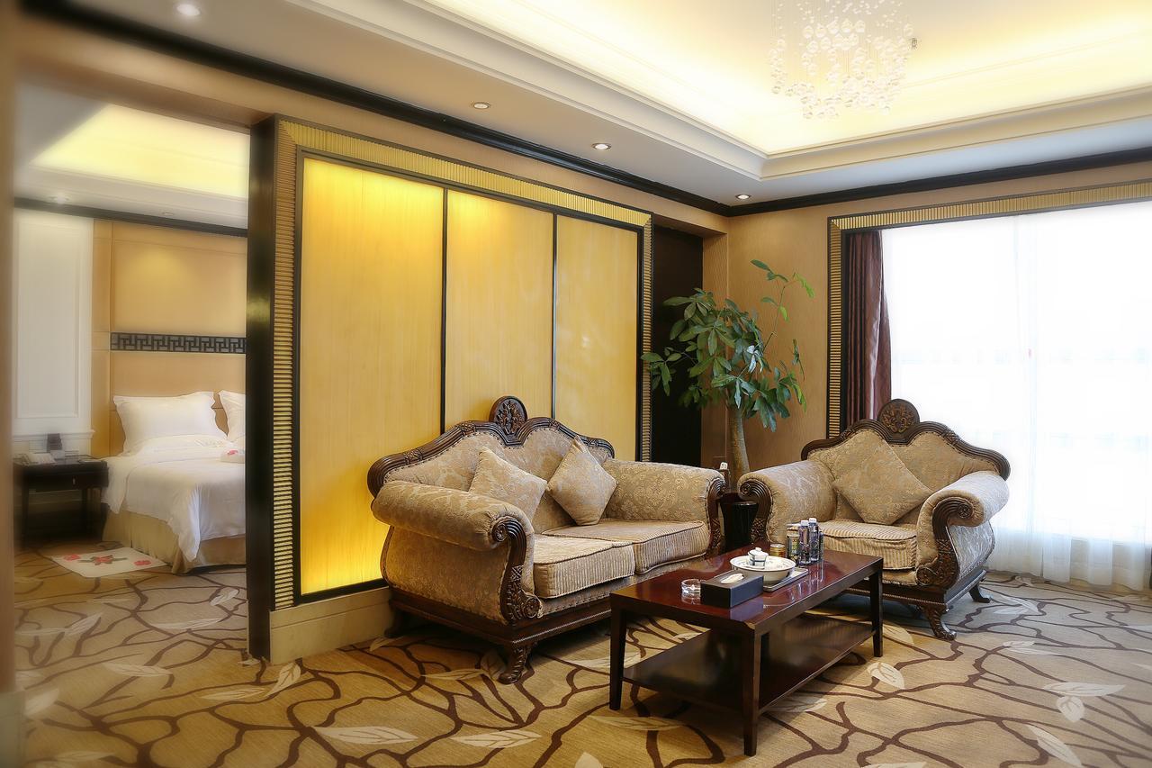 Royal Century Hotel Shenzhen Exteriör bild